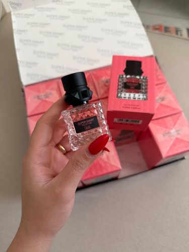عطر ادکلن مینی والنتینو(ولنتینو) دونا بورن این روما (سوپر اسمارت) | (Valentino Donna Born In Roma (Super Smart Collection حجم 25 میل(شرکتی)