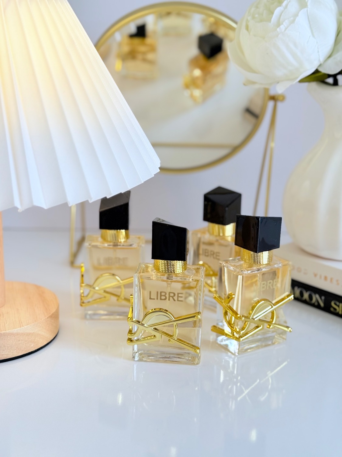عطر ادکلن مینی ایو سن لورن لیبر-لیبره  (جسیکا توین) | ( Yves Saint Laurent Libre  (Jessica Twain  حجم ۴۰ میل(شرکتی)